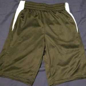 Boys basketball shorts 14-16(XL)